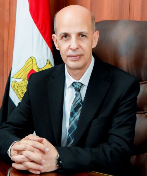  الدكتور طارق علي، القائم بأعمال رئيس جامعة بني سويف