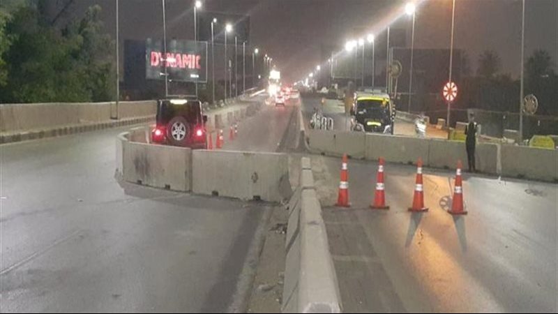 تحويلات مرورية بمحور عبد الحميد بدوي بسبب هبوط أرضي مفاجئ أسفل كوبري الجمسي 