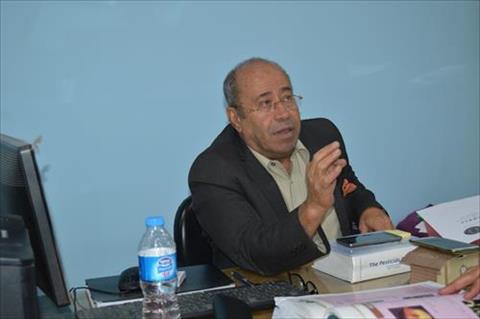 أمين لجنة مبيدات الآفات الزراعية بوزارة الزراعة، الدكتور مصطفى عبدالستار