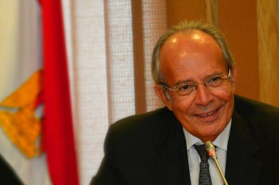 الدكتور هشام الشريف وزير التنمية المحلية