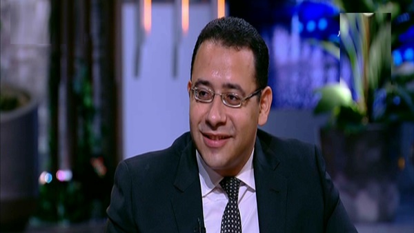 الدكتور عمرو حسن