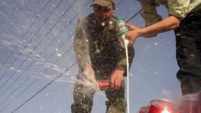 رئيس شرطة الآداب والاخلاق في إيران قال إن الحاضرين كانوا يشربون الخمر