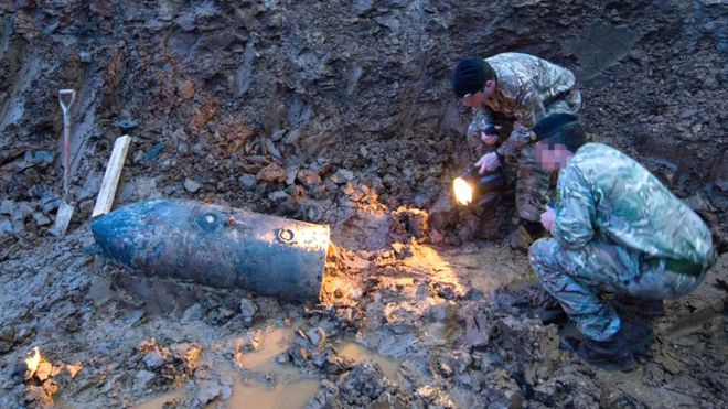 قنبلة ألمانية تعود للحرب العالمية الثانية، عثر عليها في موقع للبناء في لندن، في مارس/ آذار من العام الماضي