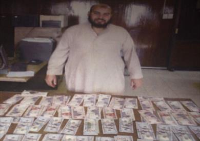 المتهم بالاتجار في النقد الأجنبي