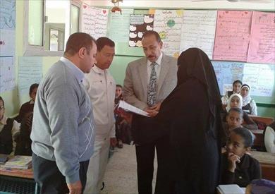 وكيل مديرية التعليم بجنوب سيناء يؤكد علي الانتهاء من المناهج الدراسية فى المواعيد المحددة
