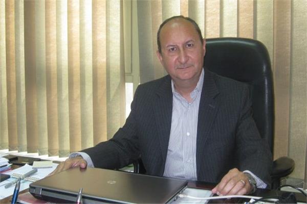 عمرو نصار وزير الصناعة