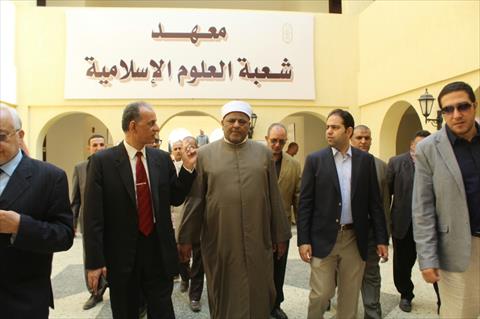 وكيل الأزهر يتفقد معهد شعبة العلوم الإسلامية قبل بدء الدراسة به غدا
