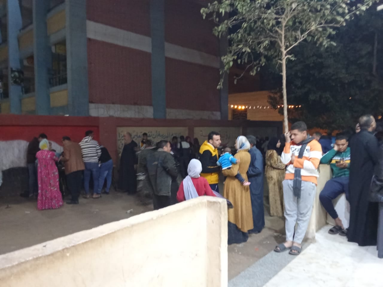 انتخابات مجلس النواب 2025.. استمرار توافد المواطنين في الساعات الأخيرة للتصويت بالقليوبية 