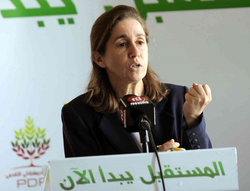 السياسية/ ميّة الجريبي
