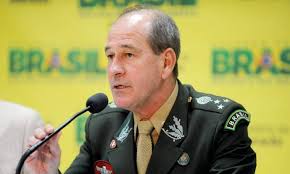 وزير الدفاع البرازيلي فرناندو أزيفيدو