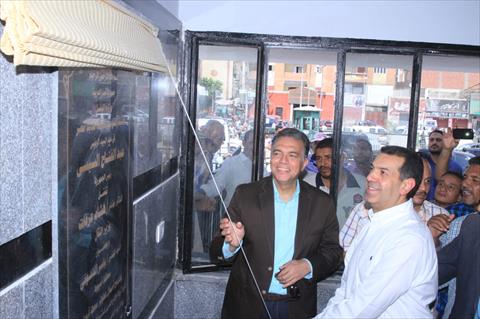 الوزير أثناء افتتاح المحطة