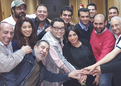 فريق مسلسل إزى الصحة