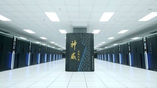 يحتل الكمبيوتر الخارق الصيني "صانواي تاهيلايت" المركز الاول بين أسرع النظم الإليكترونية على مستوى العالم