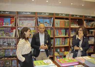 أحمد مراد في افتتاح مكتبة الشروق بالمهندسين - تصوير: أحمد عبد الجواد