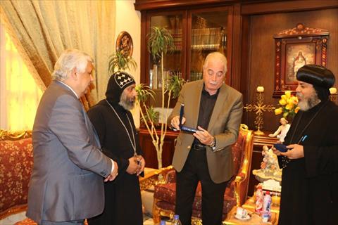 فوده يلتقي بأسقف جنوب سيناء للتنسيق للذكري الثانية لضحايا سقوط الطائرة الروسية
