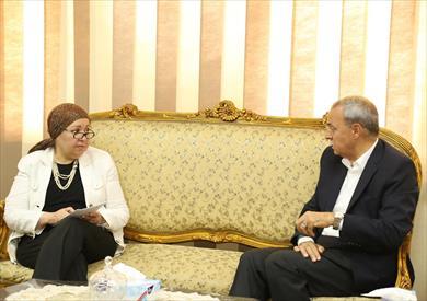 «الهجان» أثناء لقائه مع «زوبع»