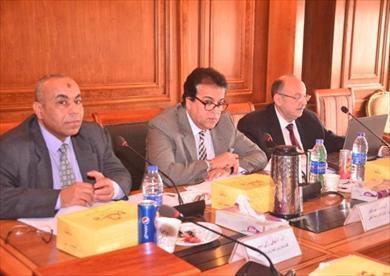 وزير التعليم العالي خلال اجتماع مجلس إدارة المعهد القومى لعلوم البحار والمصايد