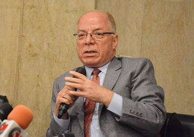 حلمي النمنم وزير الثقافة السابق