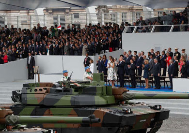 ترامب يحضر مراسم الاحتفال بيوم الباستيل في باريس