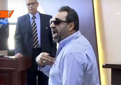 مجدي عبد الغني ينفعل خلال مؤتمر اتحاد الكرة