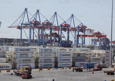 ميناء شرق بورسعيد شركة قناة السويس للحاويات- تصوير: علي هزاع