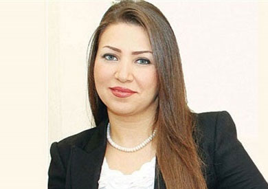الإعلامية إيمان عز الدين