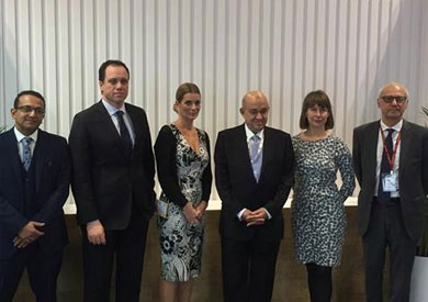 منظمو الرحلات الإنجليز خلال لقائهم بالوفد السياحي المصري