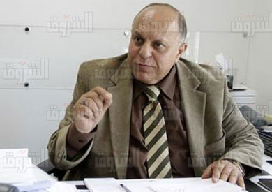 هاني محمود وزير التنمية الإدارية السابق