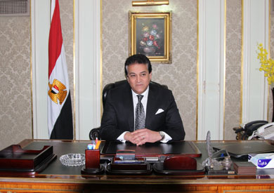 الدكتور خالد عبد الغفار وزير التعليم العالي والبحث العلمي