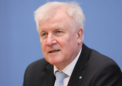 وزير الداخلية الألماني هورست زيهوفر