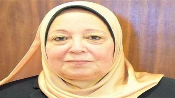 المستشارة فريال قطب - رئيس هيئة النيابة الإدارية