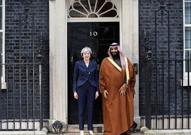 ولي العهد السعودي الأمير محمد بن سلمان و رئيسة وزراء بريطانيا تيريزا ماي