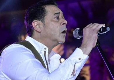 المطرب مدحت صالح