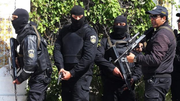 منفذ الهجوم كان معروفا لدى أجهزة الأمن
