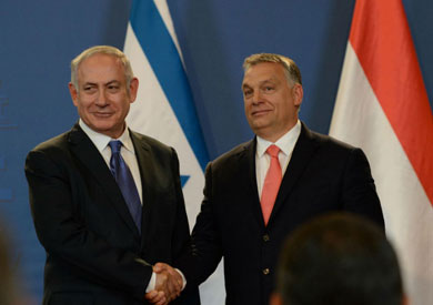 رئيس الوزراء المجري فيكتور أوربان ونظيره الإسرائيلي بنيامين نتنياهو