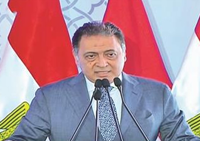 أحمد عماد الدين وزير الصحة