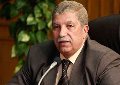 ياسين طاهر محافظ الإسماعيلية