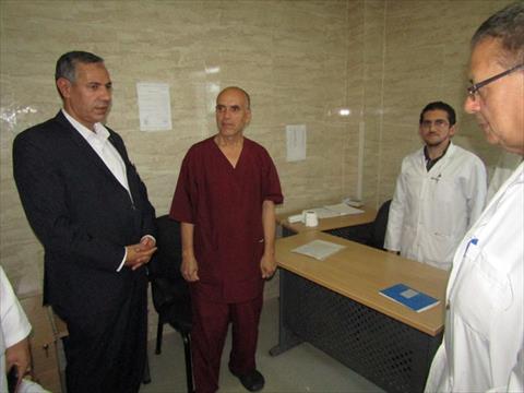رئيس مدينة أبورديس يطمئن علي جاهزية المستشفى المركزي للتعامل مع الطوارئ