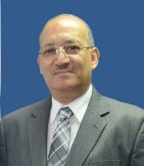رشدي زكريا رئيس الشركة القابضة لمصر للطيران