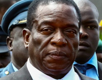 رئيس زيمبابوي إيمرسون منانجاجوا