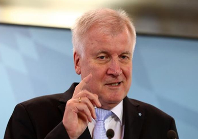 وزير الداخلية الألماني هورست زيهوفر