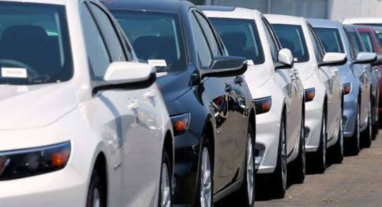 مجلس الوزراء يوافق على مد العمل بقانون سيارات المصريين بالخارج لمدة 3 أشهر إضافية