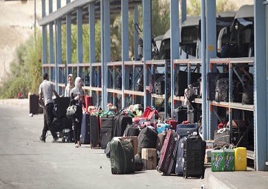 مصادر فلسطينية: إسرائيل تغلق معبرا أمام المسافرين بين الضفة الغربية والأردن