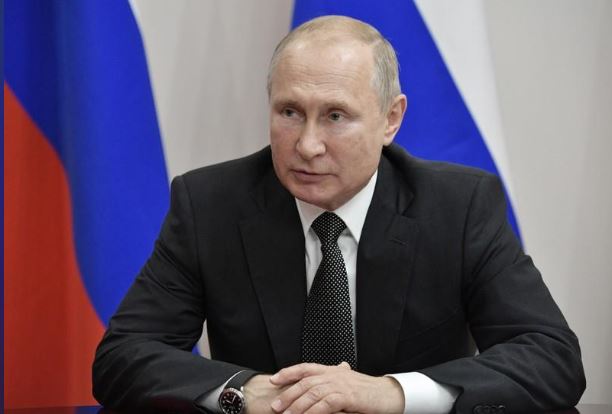 الرئيس الروسي فلاديمير بوتين خلال اجتماع يوم 16 أغسطس آب 2019 - صورة لرويترز من وكالة سبوتنيك الروسية