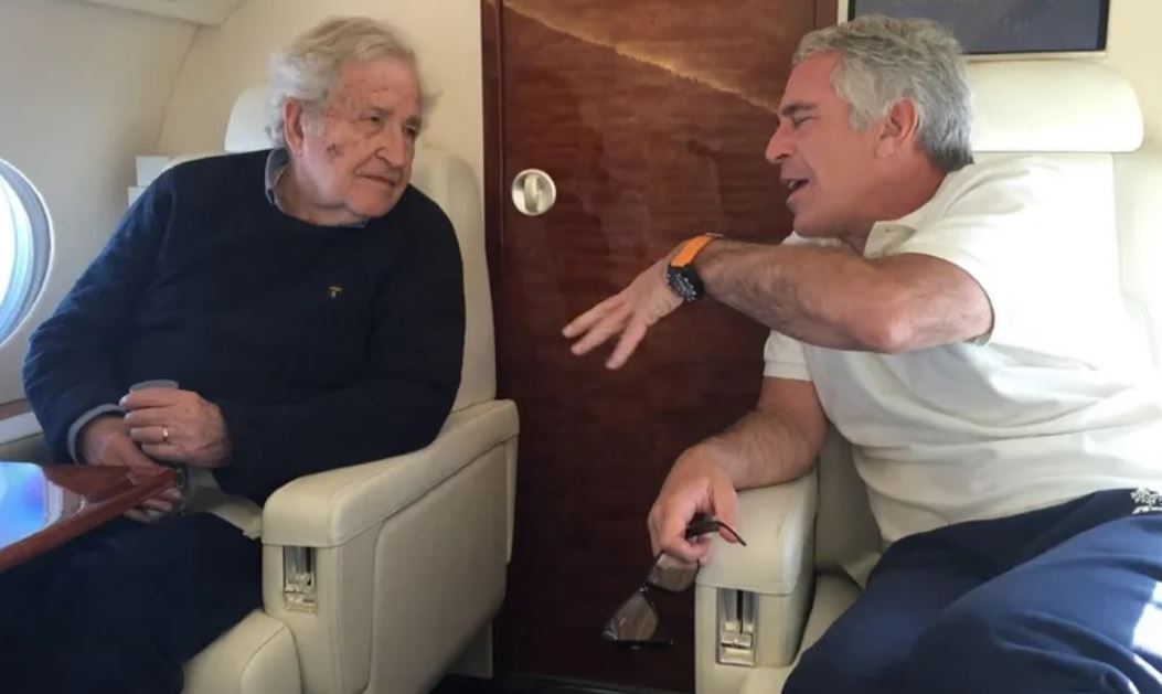 الديمقراطيون ينشرون صورا جديدة من تركة إبستين أبرزها مع تشومسكي وبيل جيتس 