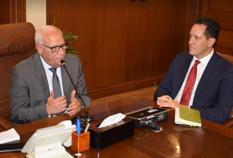 محافظ بورسعيد يستقبل وفد الوكالة الأمريكية للتنمية الدولية لبحث الفرص الاستثمارية 