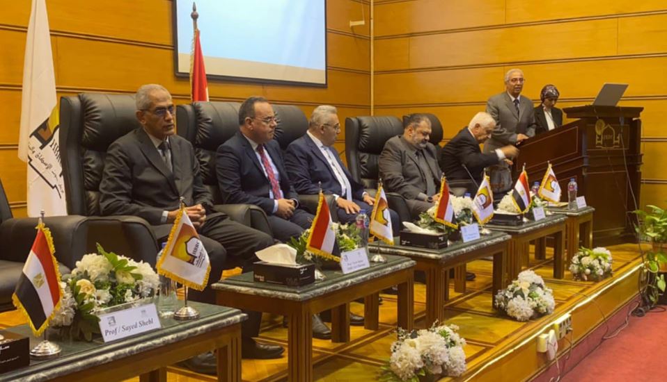 «القومي لبحوث الإسكان» يبحث آليات تنفيذ كود التكييف المستدام للتخطيط العمراني
