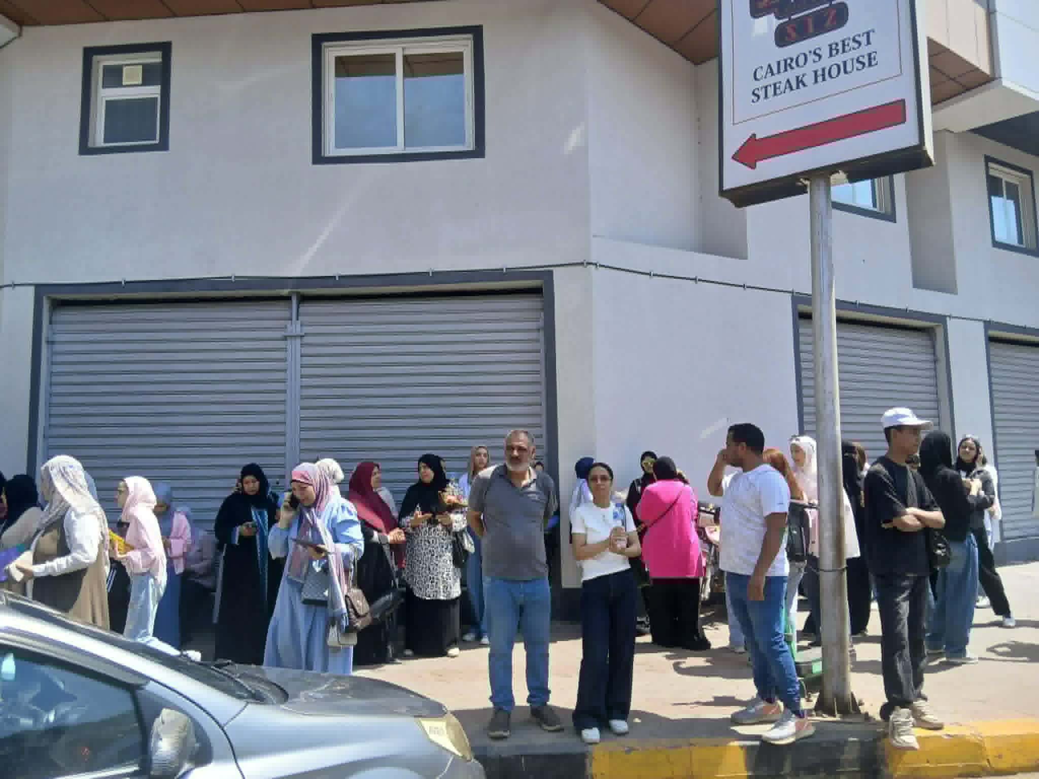 شكاوى من صعوبة الرياضيات التطبيقية بالدقي.. وطلاب: المقالي كان الأصعب والوقت لم يكن كافيًا