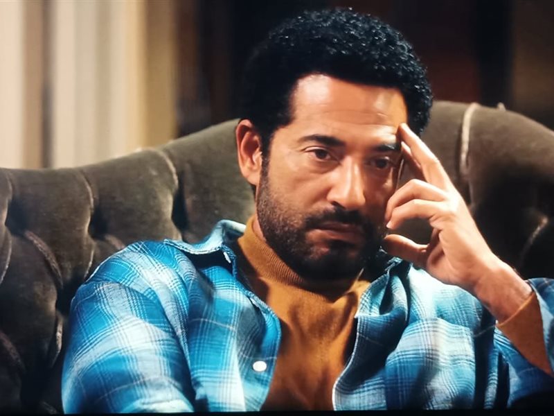 مسلسل إفراج الحلقة 17.. عمرو سعد يكتشف سر سرقة سيارته ويتهم تارا عماد بالكذب والخيانة 