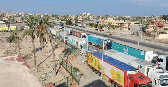 مصر تطالب إسرائيل برفع قيود وصول المساعدات لغزة